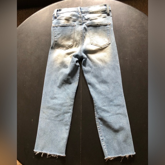 Women’s High Rise Cropped Straight Leg Jeans Size 4/27 ✨ - Picture 2 of 3